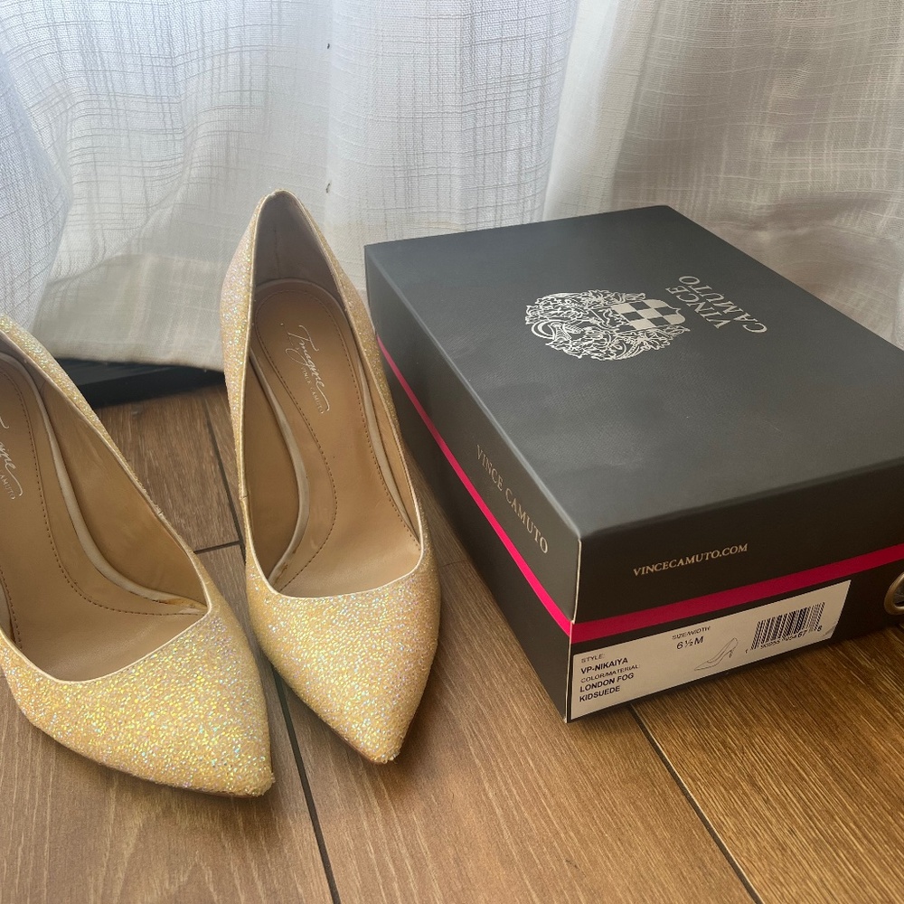 Vince Camuto Imagine sparkle glitter heel